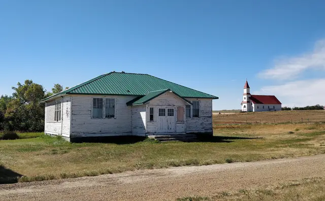 Old school and church at Billimun